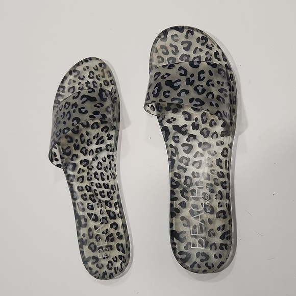 BEACH BY Matisse Animal Print Slide Sandals - Picture 2 of 3